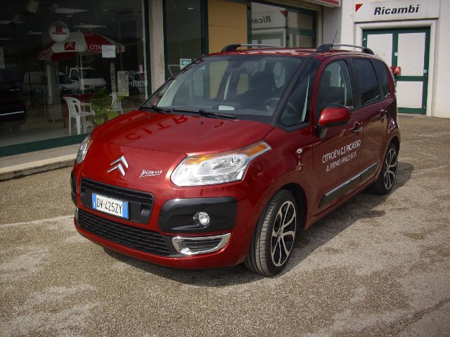 C3PICASSO1.JPG