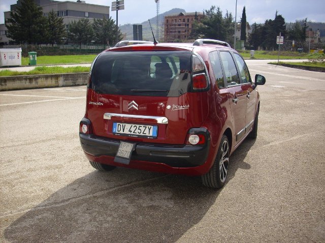 C3PICASSO2.JPG