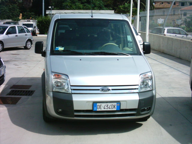 tourneo1.jpg tourneo1.jpg