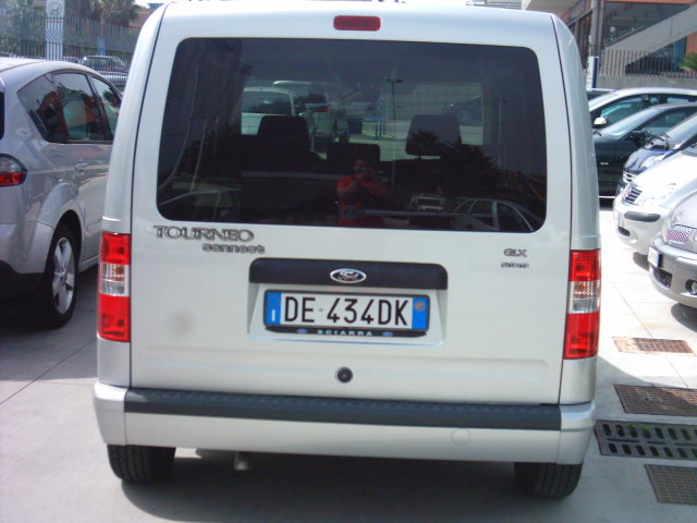 tourneo2.jpg tourneo2.jpg