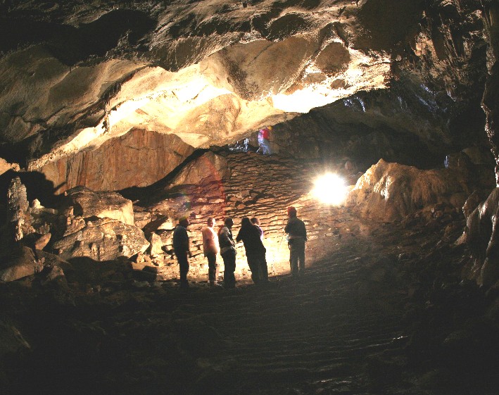 S. Chirico Raparo: la grotta di S. Michele sul Monte Raparo.