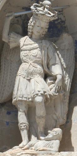 M. Gargano: statua S. Michele.