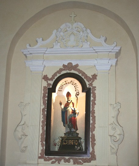 Cancellara: chiesa del Carmine, altare di S. Biagio.