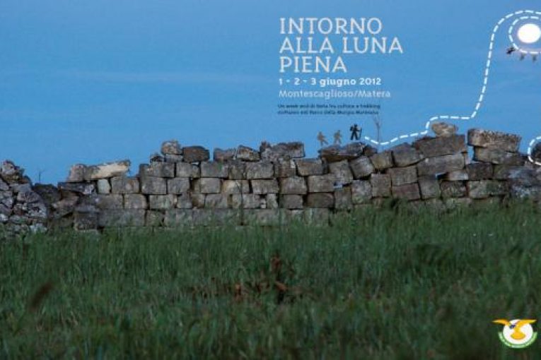 INTORNO ALLA LUNA PIENA