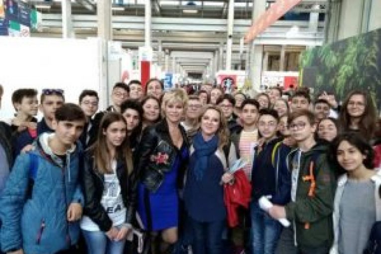 Salone del Libro: complimenti all’’Istituto comprensivo di Palazzo Salinari Montescaglioso